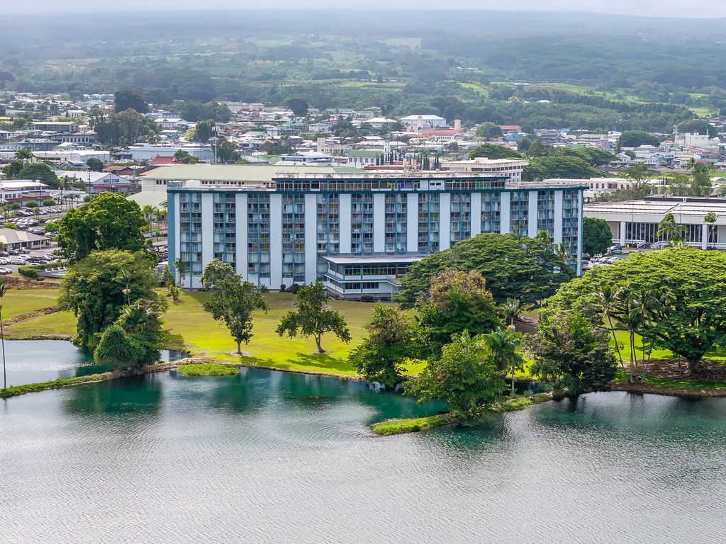 101 Aupuni St 415, Hilo