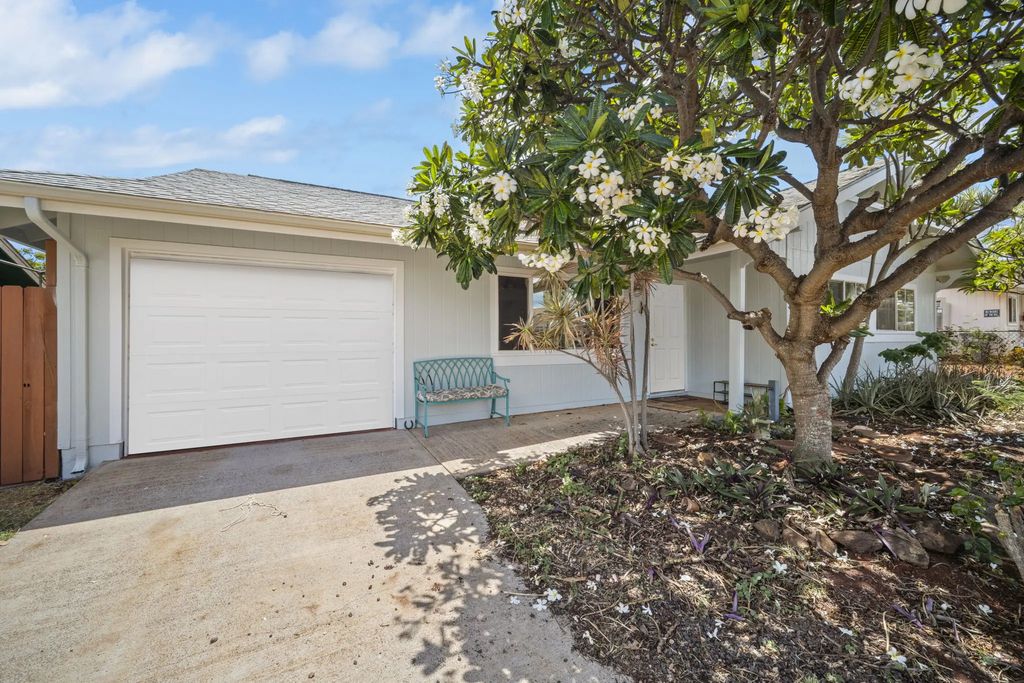3574 Pilialoha St, Hanapepe