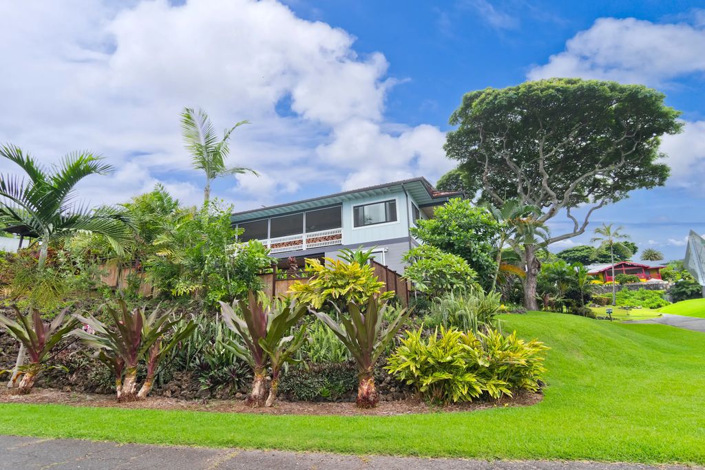 77-349 Ainanani St, Kailua-Kona