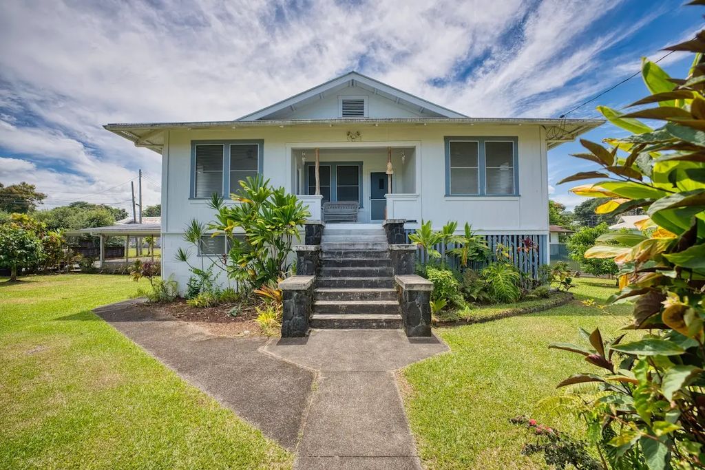 14 Puu Hina St, Hilo