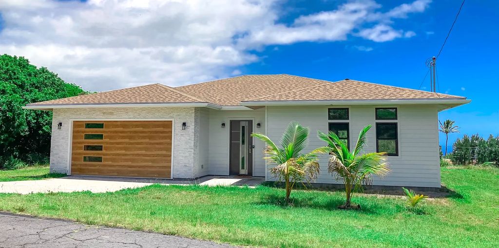 94-1723 Kaulua St, Naalehu