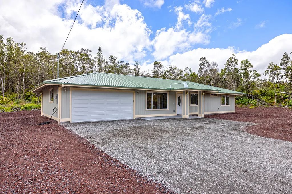 11-3111 Alii Koa St, Volcano