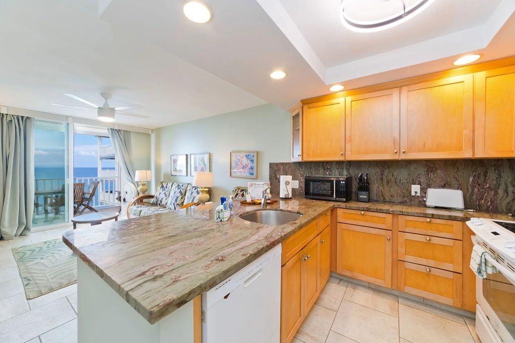 75-5870 Kahakai Rd 306, Kailua-Kona