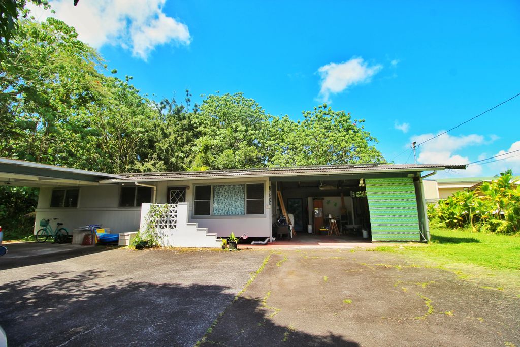 15-3011 Kekauonohi St, Pahoa