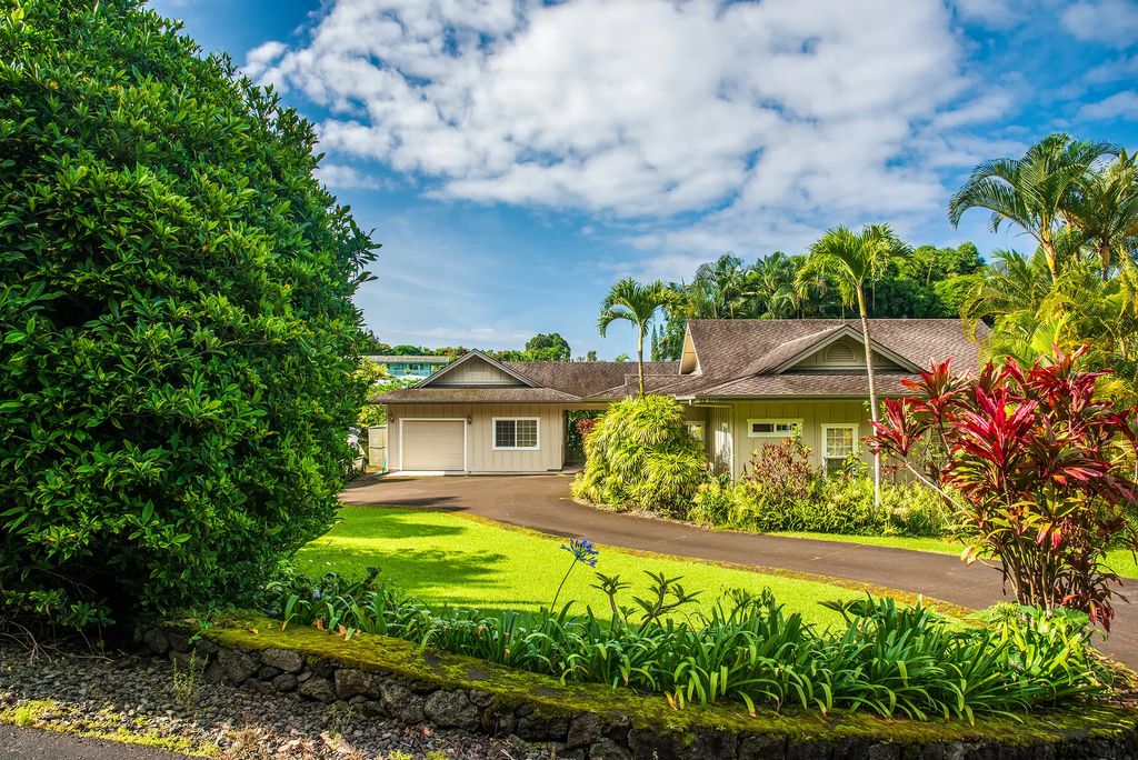 75-5792 Mamalahoa Highway, Holualoa