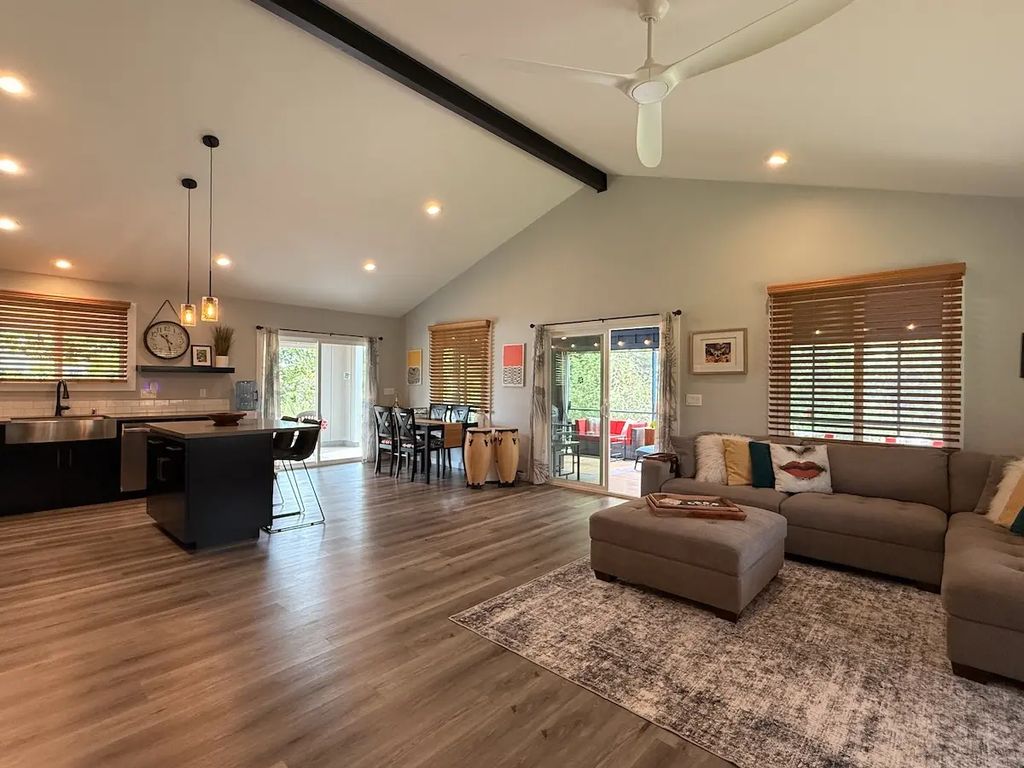 15-1521 8th Ave, Keaau