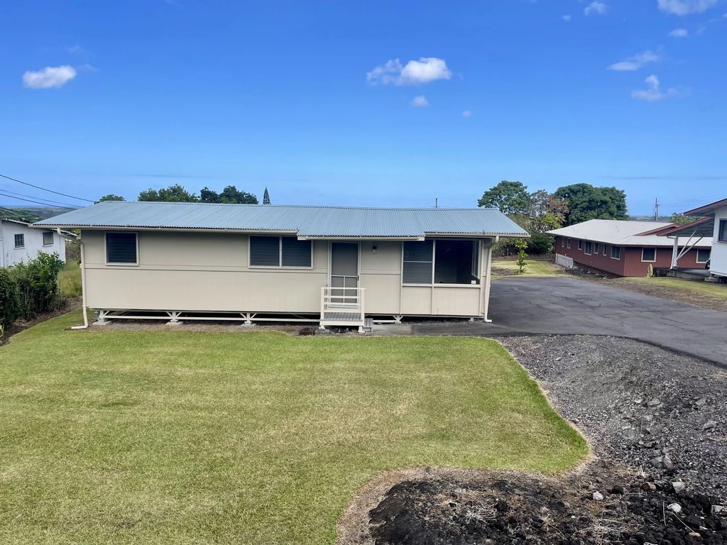 325 Iwalani St, Hilo