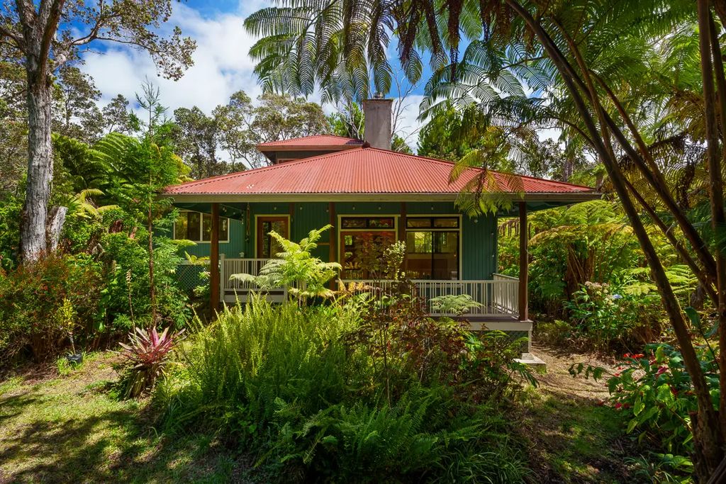 19-3975 Laukapu Ave, Volcano