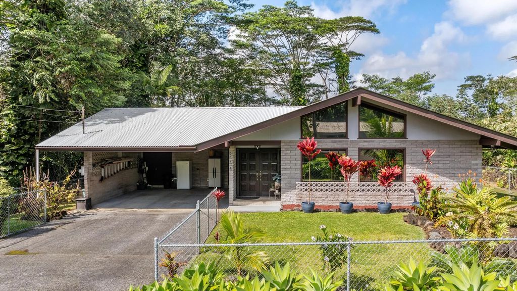 15-646 S Puni Mauka Loop, Pahoa