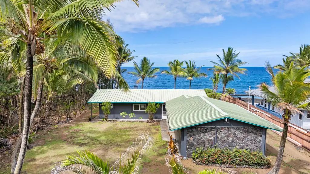 15-1061 Ala Heiau Rd, Keaau
