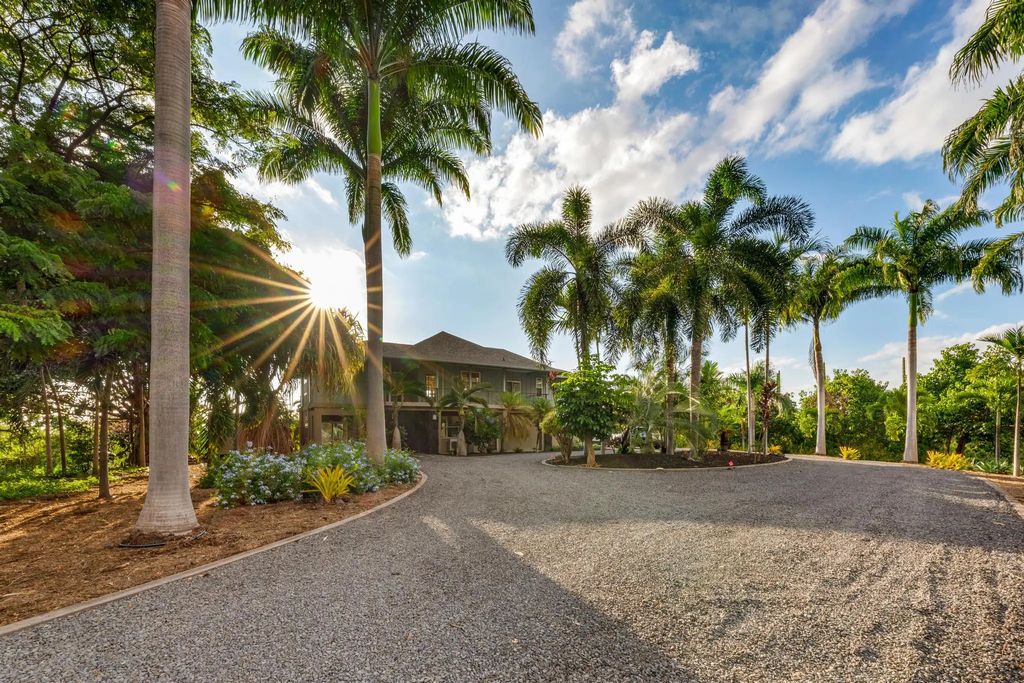 77-355 Hoomaluhia Dr, Kailua-Kona