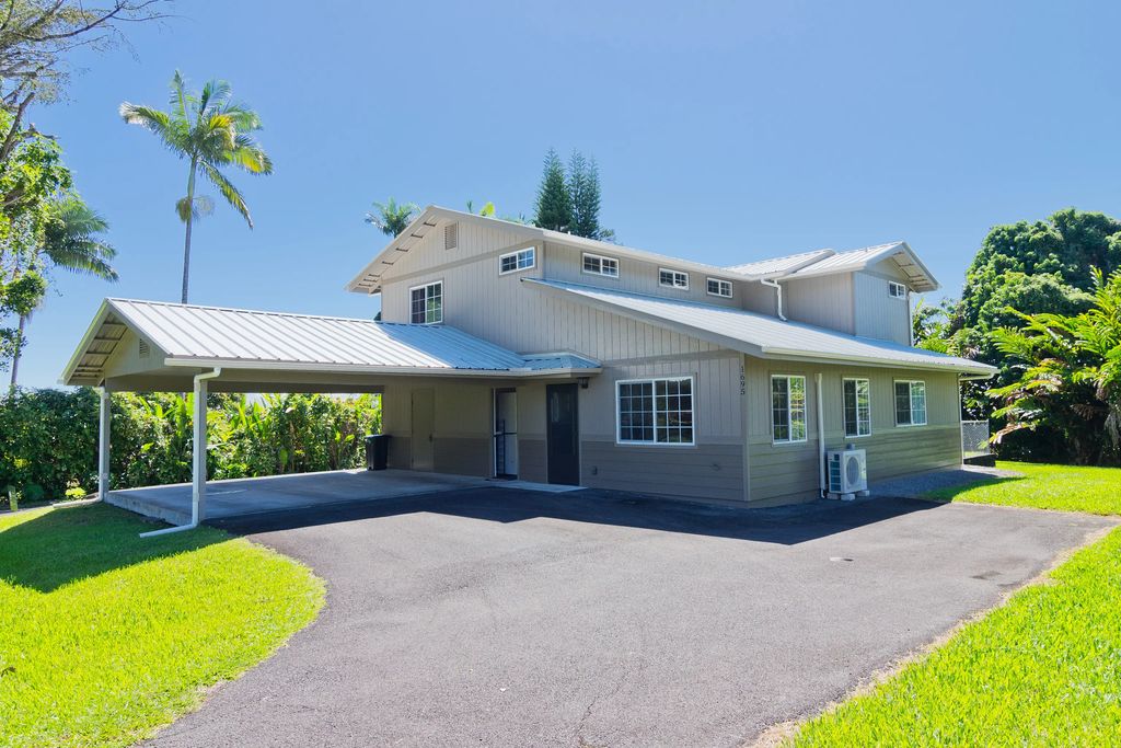 1695 Wailuku Dr, Hilo
