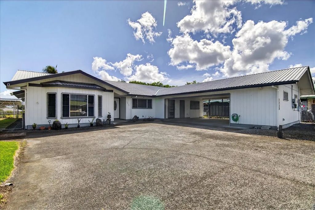 1317 Kumuwaina Pl, Hilo