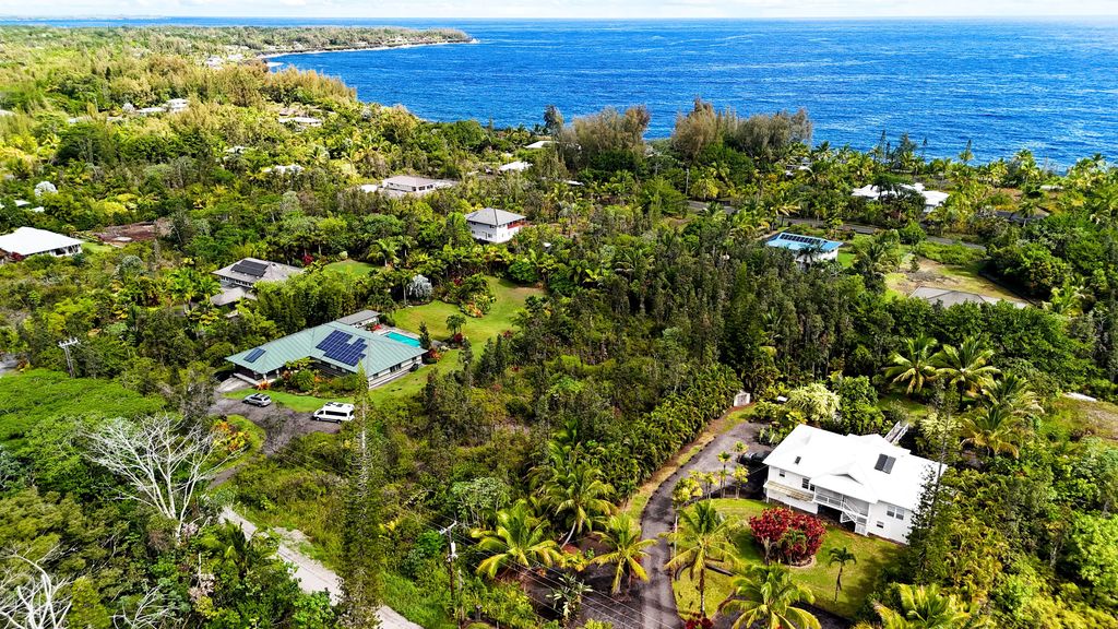 2nd Ave 2814, Keaau