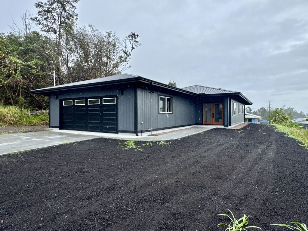 18-7846 Leonaka Rd, Mountain View