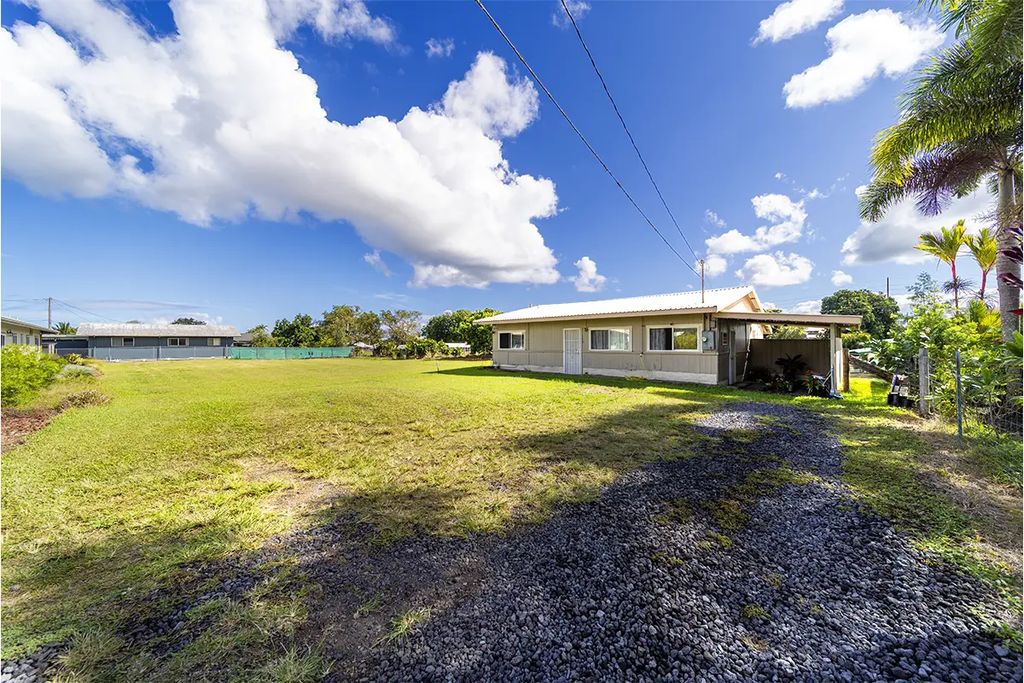 2669 Kilauea Ave, Hilo