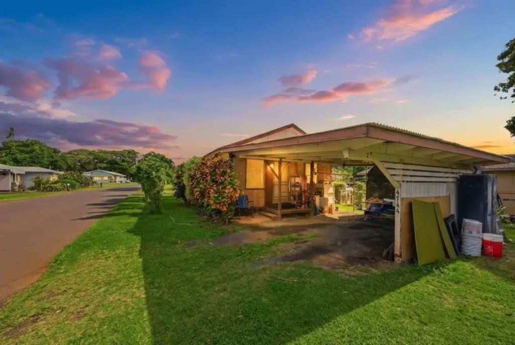 4744 Menehune Rd, Waimea