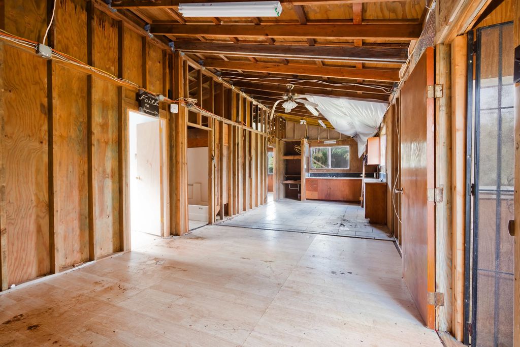 11-3077-a Puolani St, Volcano