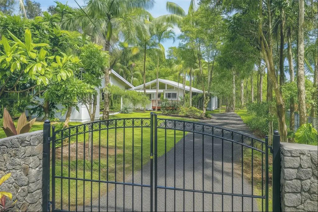 15-1491 Beach Rd, Keaau