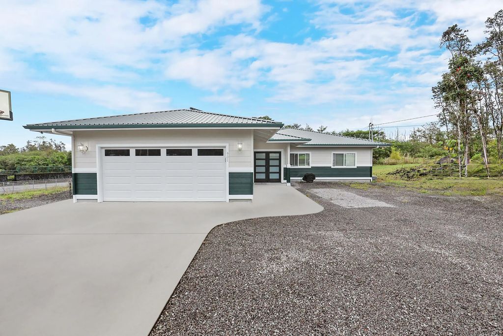 901 Kukuau St, Hilo
