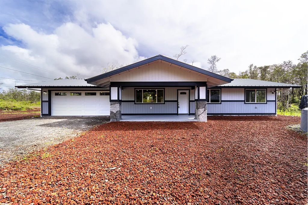 11-3115 Mokuna St, Volcano