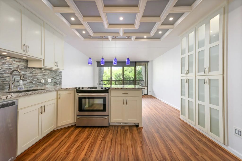 75-5865 Walua Rd E629, Kailua-Kona