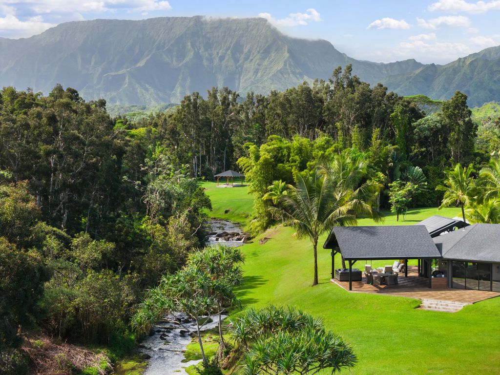 2891-d Kamookoa Rd, Kilauea