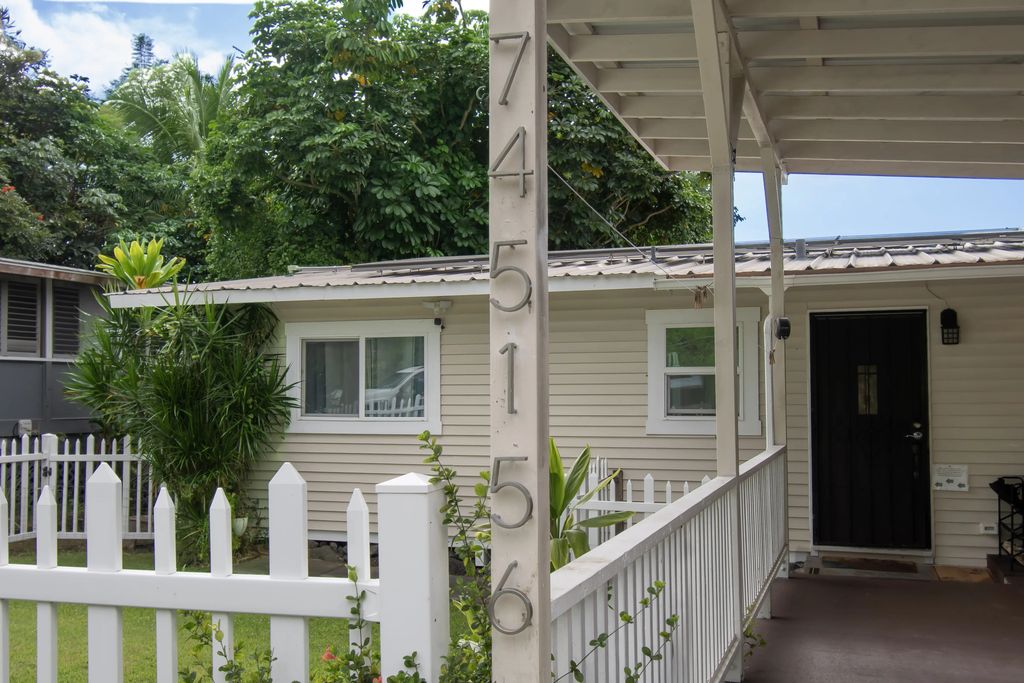 74-5156 Puuhalo St, Kailua-Kona