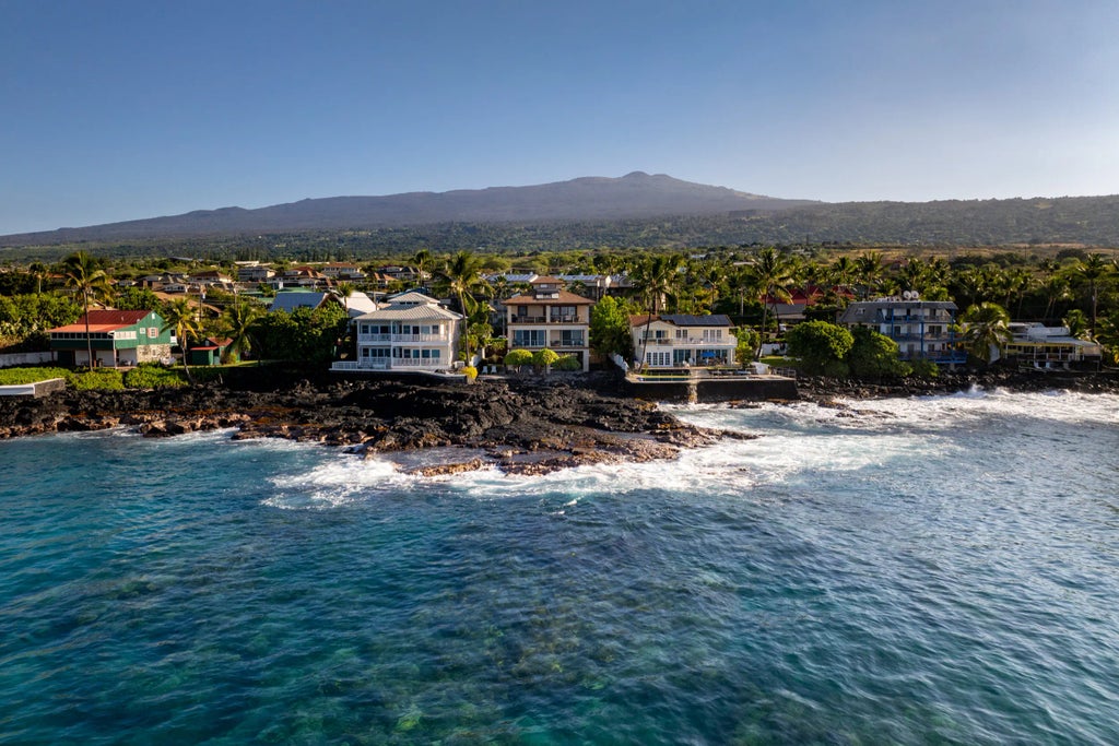 75-5952 Alii Dr, Kailua-Kona