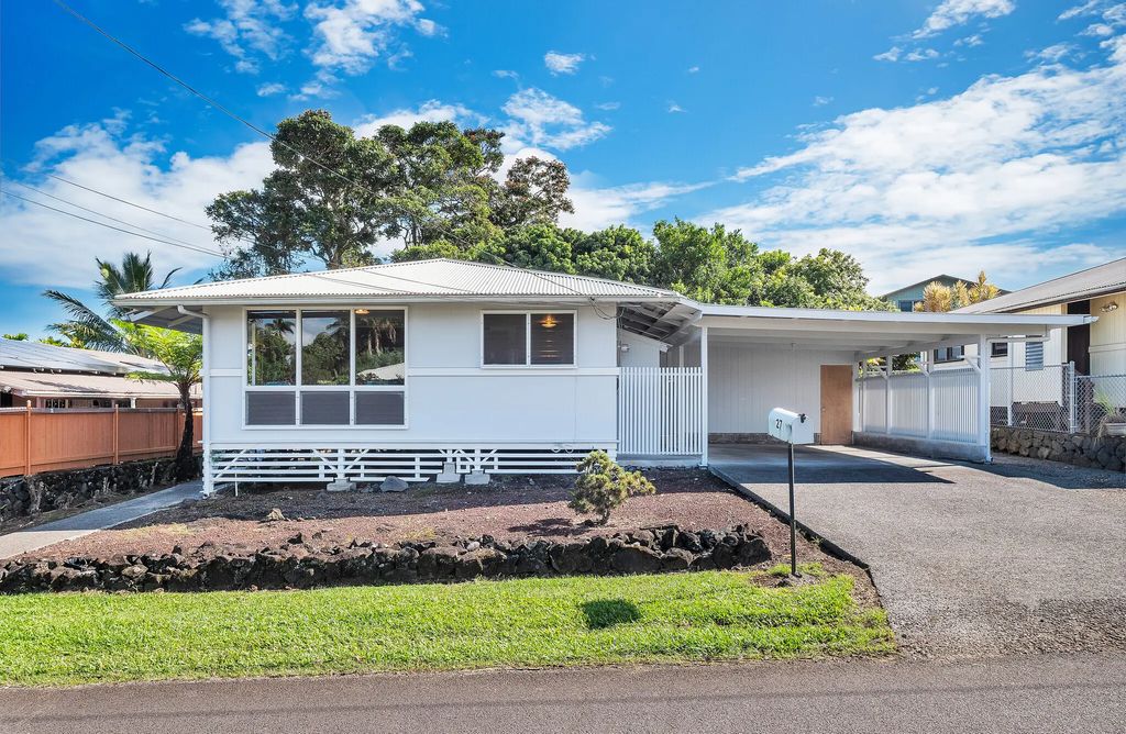 27 Uluwai St, Hilo
