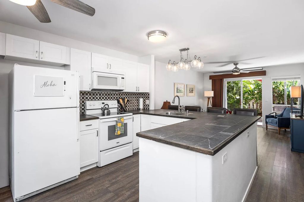 75-6081 Alii Dr T102, Kailua-Kona