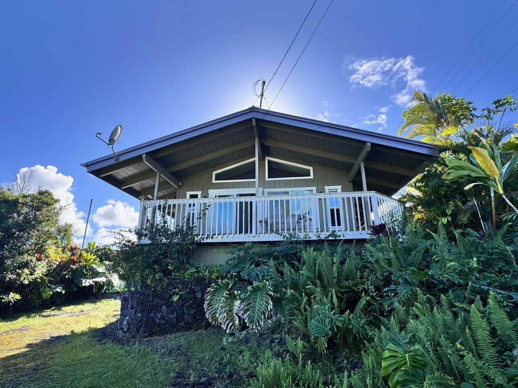 16-2036 Macadamia Dr, Pahoa