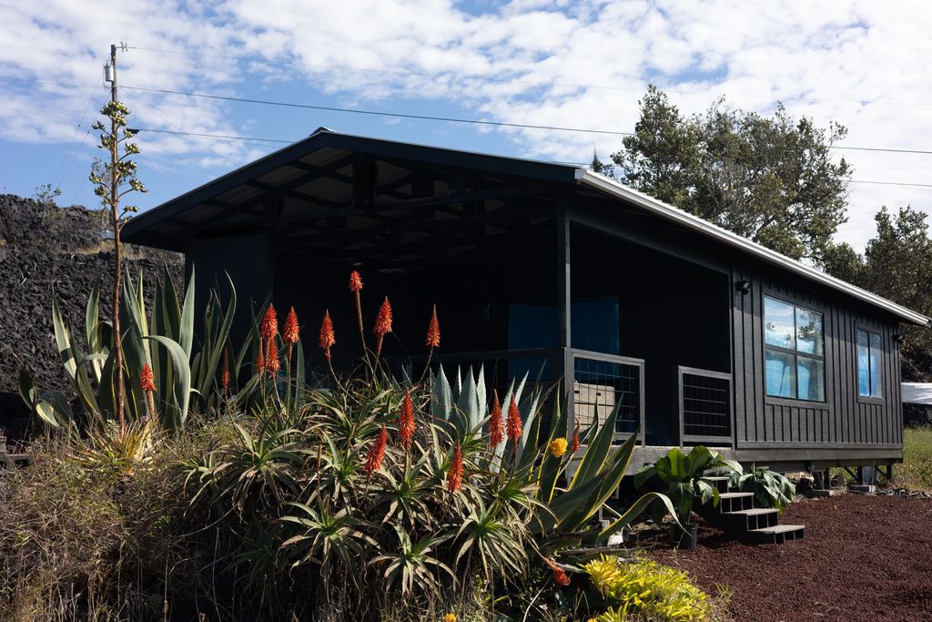 92-8943 Catamaran Ln, Ocean View
