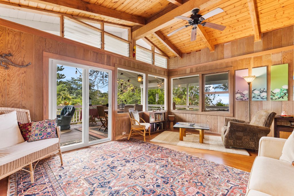 595 Kawailani St, Hilo
