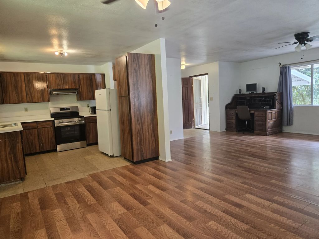 15-2724 Ono St, Pahoa