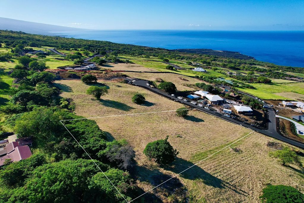 81-6584 Ka Waena Way, Kealakekua