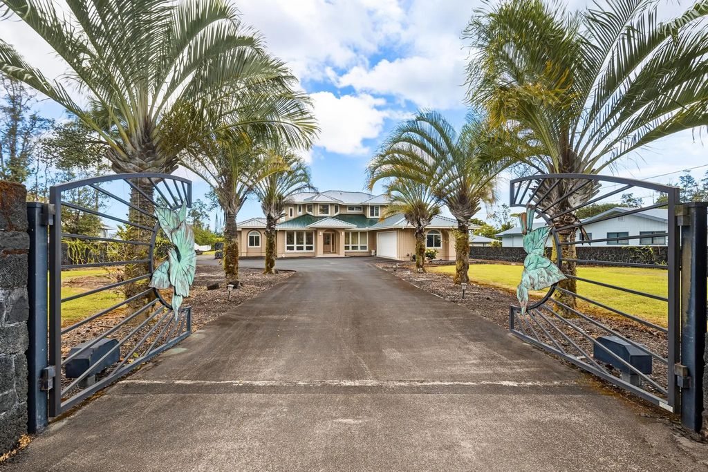 386 Kipuni St, Hilo
