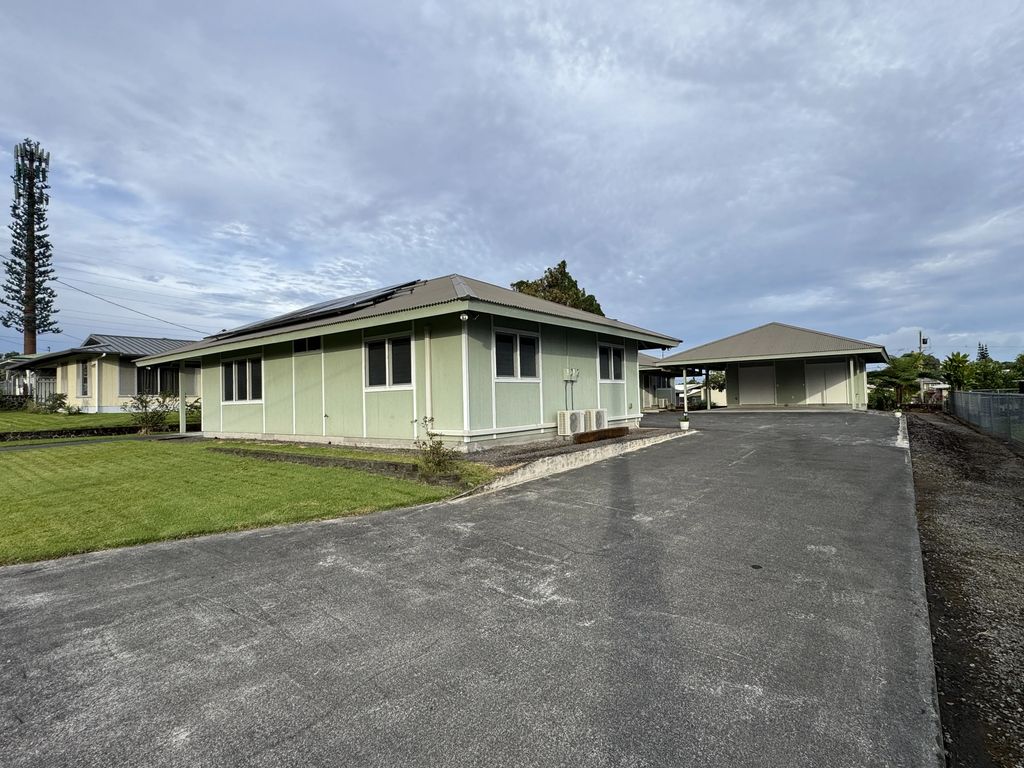 1375 Kikaha St, Hilo