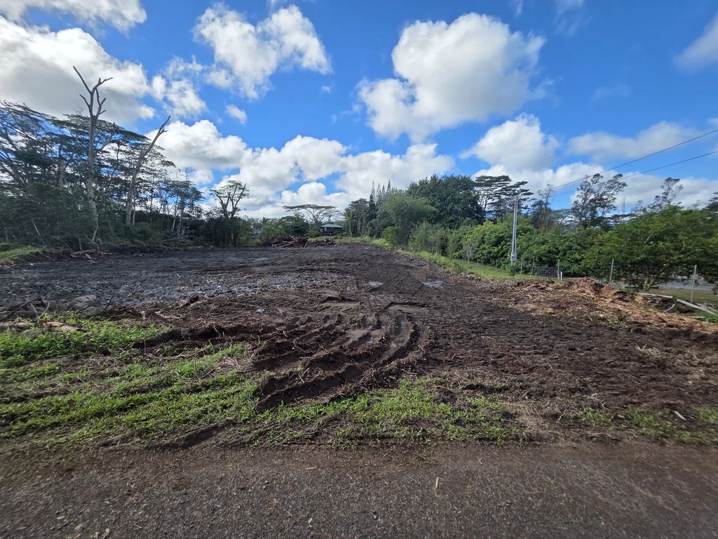 24th Ave, Keaau