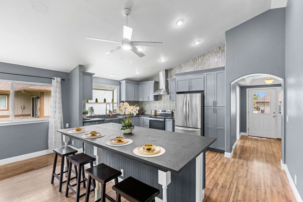 75-6121 Hoomama St, Kailua Kona