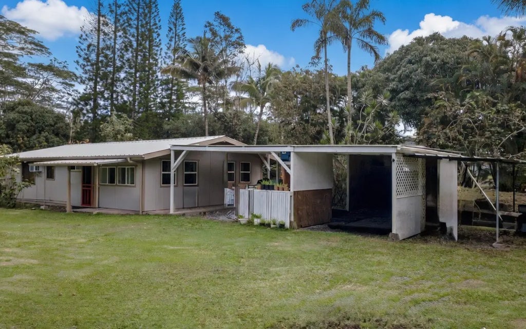 15-2000 15th Ave, Keaau