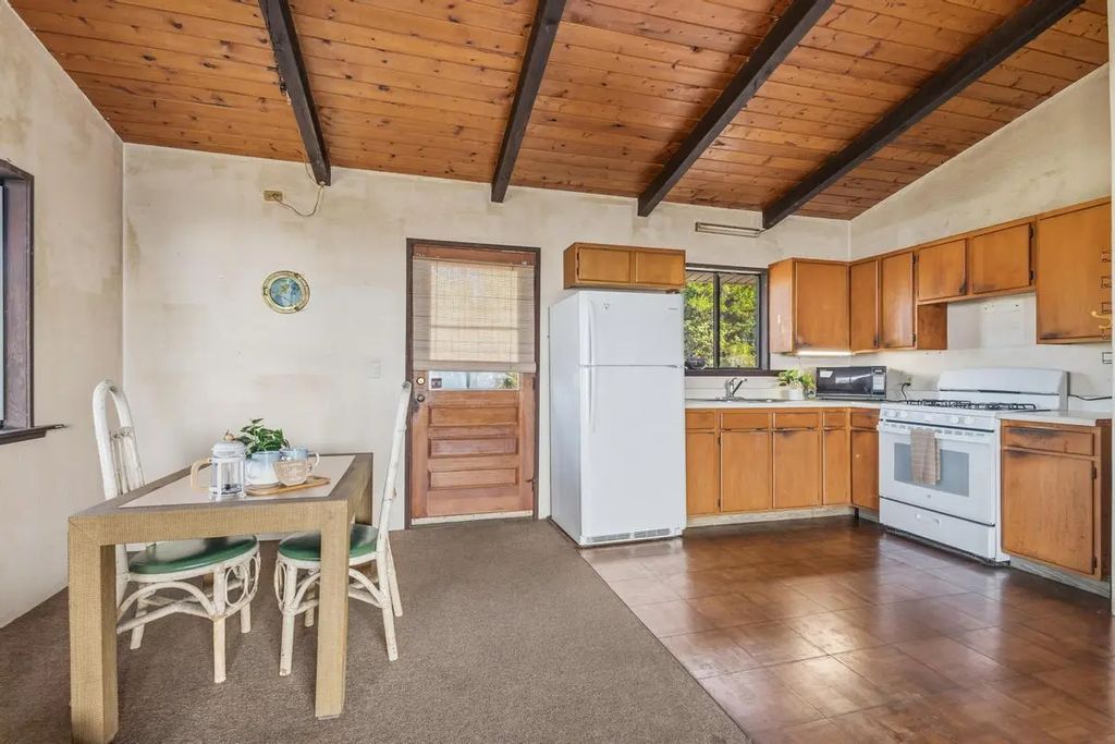 92-2293 Ocean View Pkwy, Ocean View