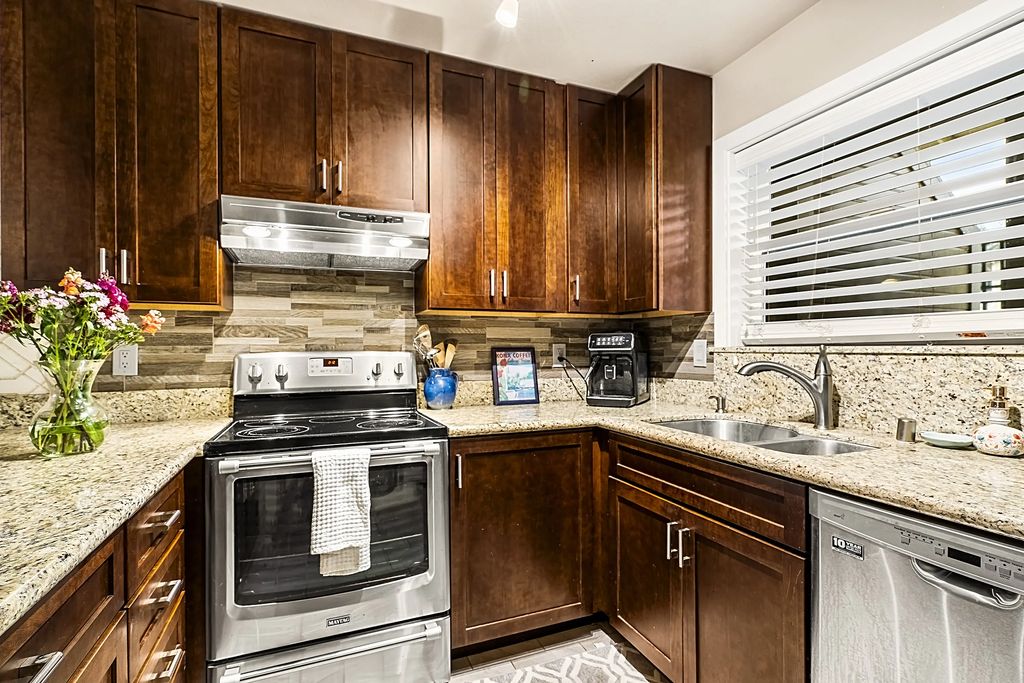 68-3907 Paniolo Ave 402, Waikoloa