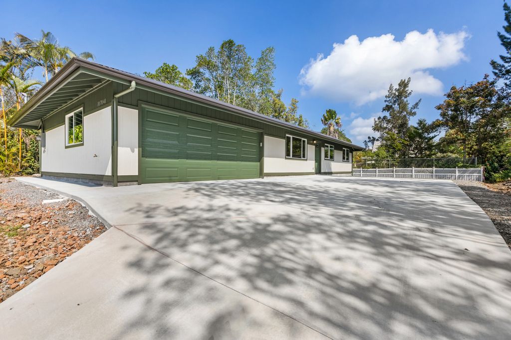 18-7848 Kolenelio Rd, Mountain View