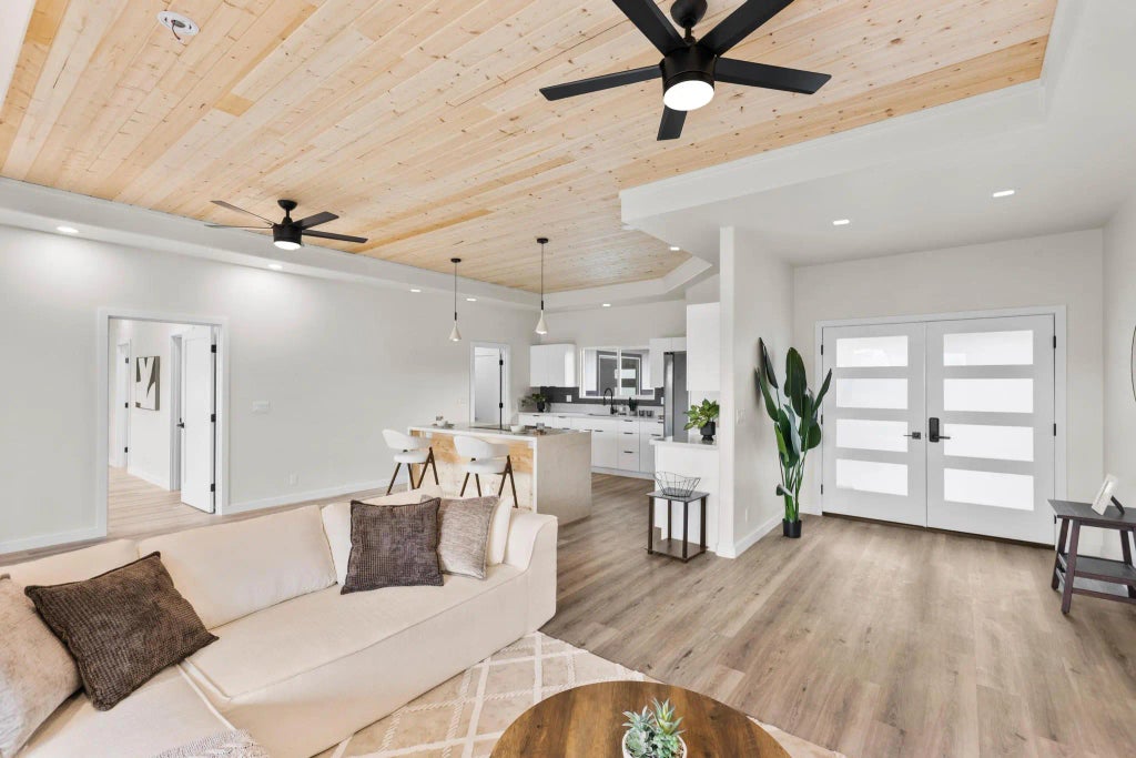 15-2063 6th Ave, Keaau