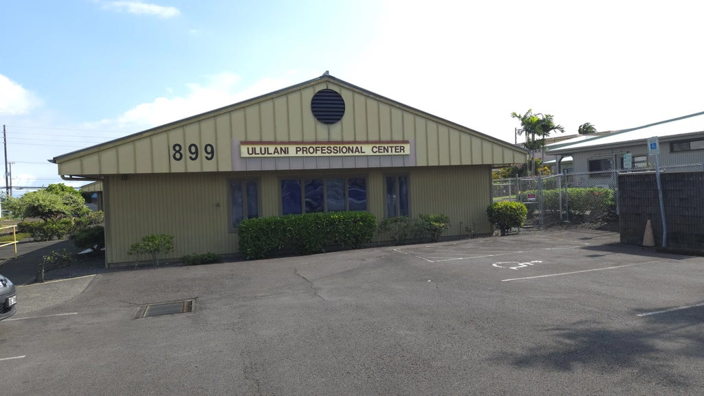 899 Ululani Prof Center 4, Hilo
