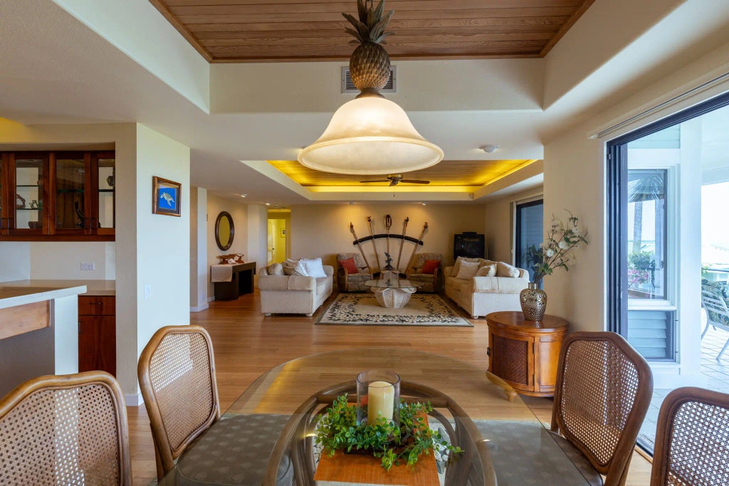 78-7045 Kaluna St 103, Kailua Kona