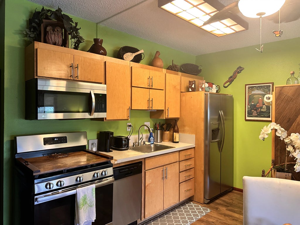 355 Kalanianaole St 315, Hilo