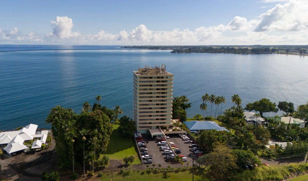 84 Bayshore Towers 303, Hilo