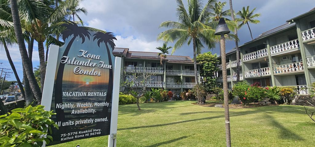 75-5776 Kuakini  Highway 126, Kailua Kona